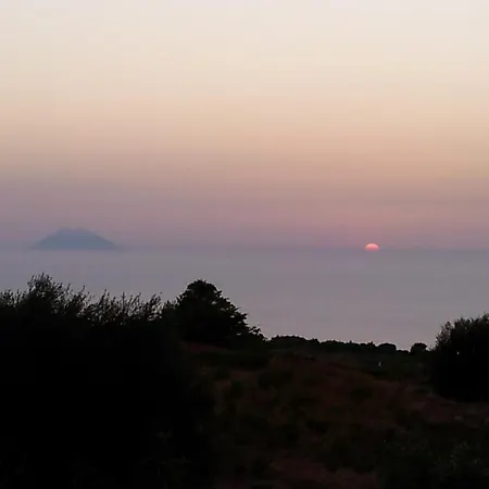 לינה וארוחת בוקר Adele