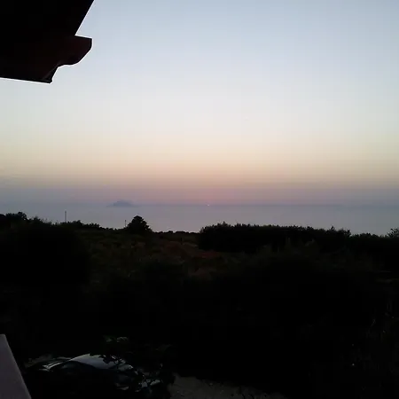 לינה וארוחת בוקר Adele