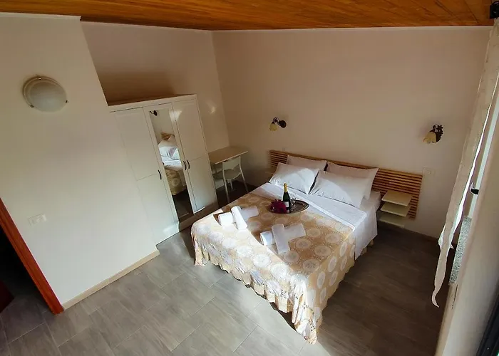 Adele Bed & Breakfast